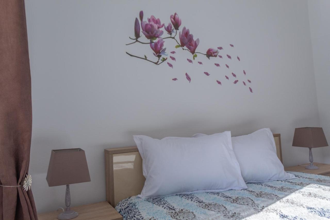 Butterfly Apartment Сибиу Экстерьер фото