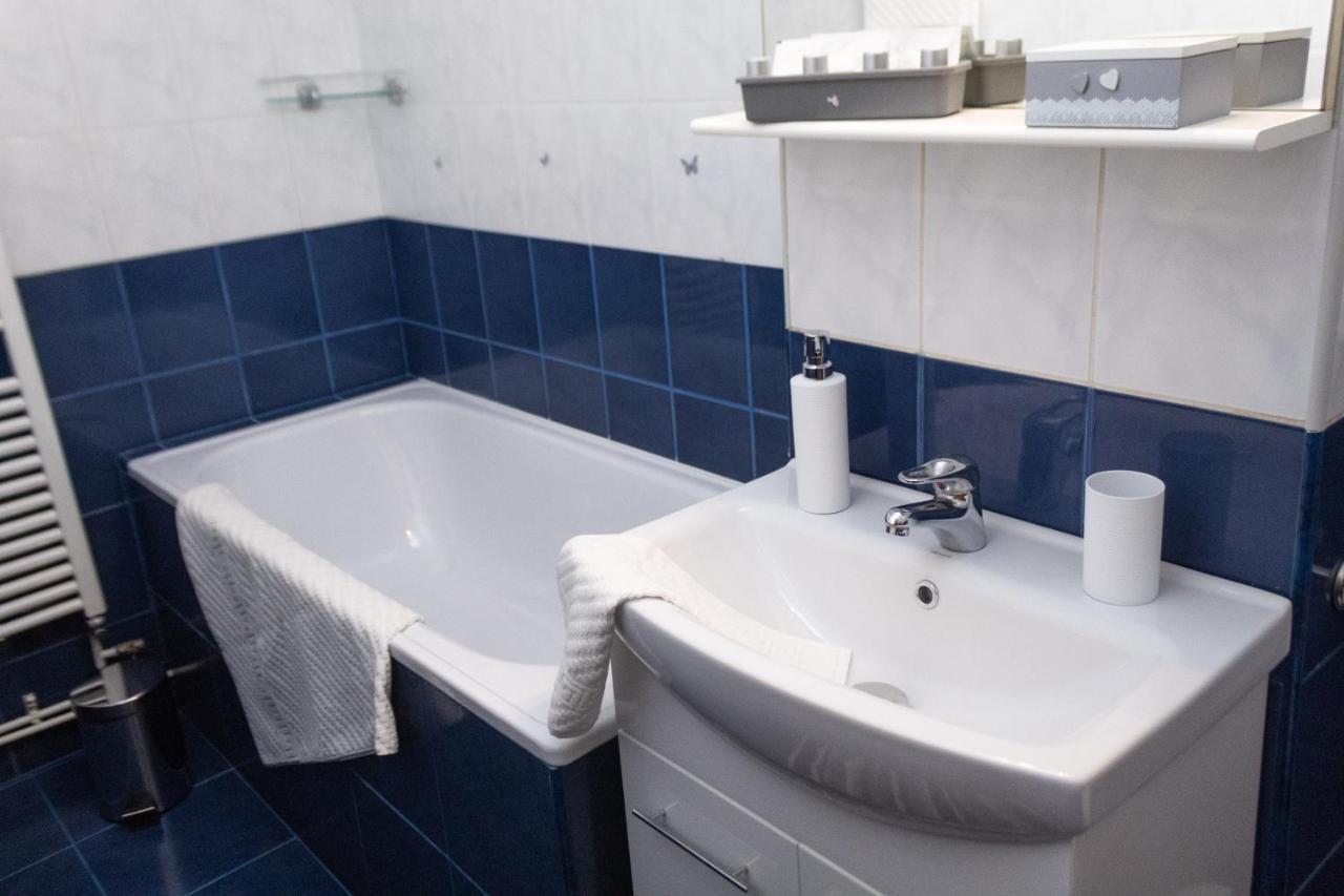 Butterfly Apartment Сибиу Экстерьер фото