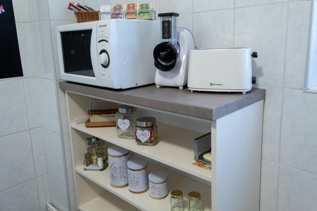 Butterfly Apartment Сибиу Экстерьер фото