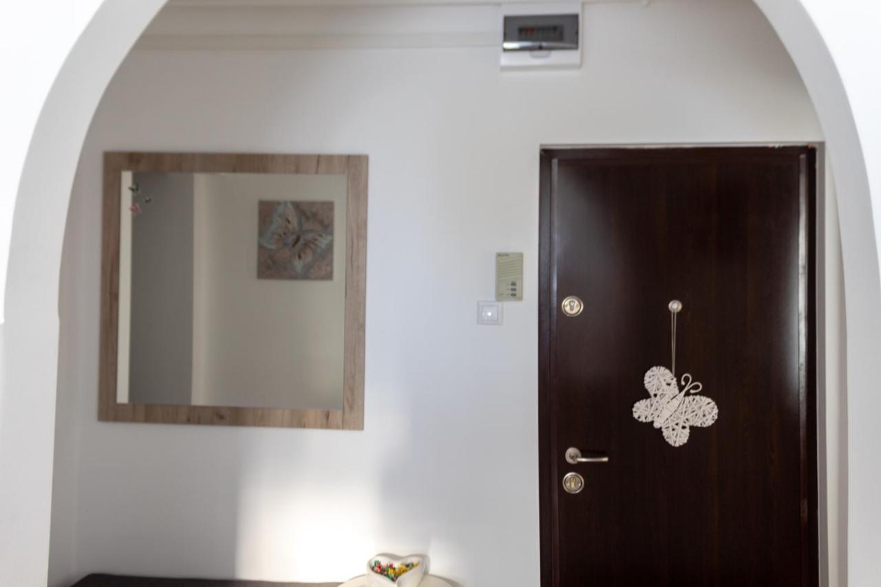 Butterfly Apartment Сибиу Экстерьер фото