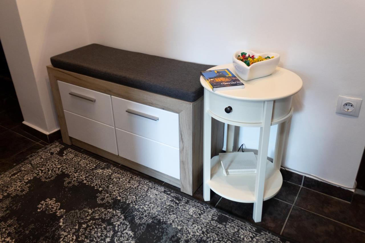 Butterfly Apartment Сибиу Экстерьер фото